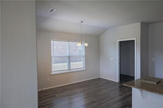 2301 Hickory Wood Ave in Lowell, AR - Building Photo - Building Photo