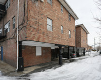 102 W Hudson St in Long Beach, NY - Building Photo - Building Photo