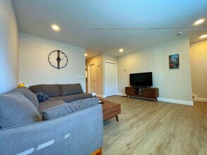 171 Dunnell Ave in Pawtucket, RI - Foto de edificio - Building Photo