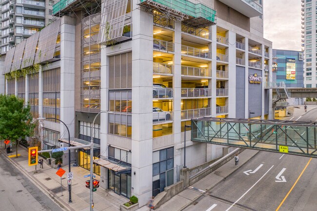 Azure 1 in New Westminster, BC - Building Photo - Building Photo