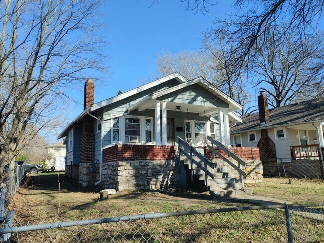 property at 5401 Highland Ave