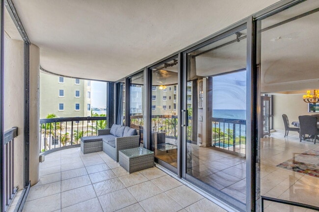 5380 N Ocean Dr in Riviera Beach, FL - Building Photo - Building Photo