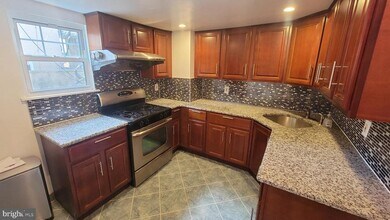 166 Sigel St in Philadelphia, PA - Building Photo - Building Photo
