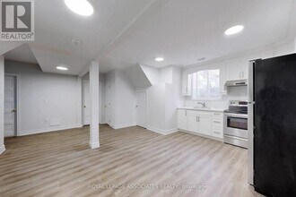 285 Bartley Bull Pkwy in Brampton, ON - Building Photo - Building Photo