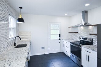 4828 Carver St in Lynchburg, VA - Building Photo - Building Photo