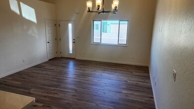 389 Hidden River Dr in Grand Junction, CO - Building Photo - Building Photo