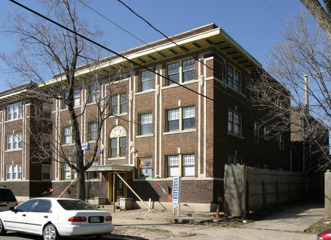 712 W 37th St in Kansas City, MO - Building Photo - Building Photo