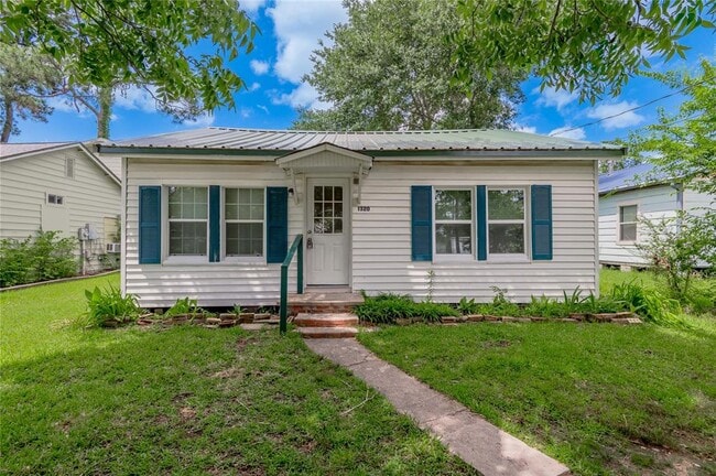 1320 22nd St in Huntsville, TX - Building Photo - Building Photo