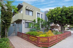 12727 Matteson Ave, Unit 3 in Los Angeles, CA - Building Photo