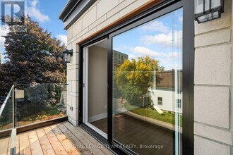 364-364 Winona Ave in Ottawa, ON - Building Photo - Building Photo