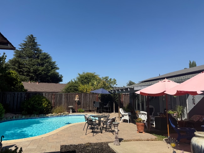 1550 Bluebonnet Way in Morgan Hill, CA - Building Photo - Building Photo