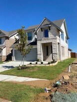 108 Cole Ln in Pilot Point, TX - Building Photo
