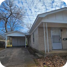 1433 S Rusk St in Sherman, TX - Foto de edificio - Building Photo