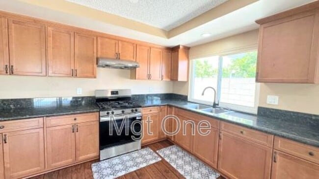 15132 Tungwood St in Westminster, CA - Building Photo - Building Photo