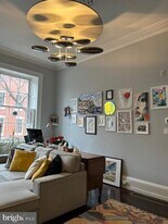 277 S 4th St in Philadelphia, PA - Building Photo