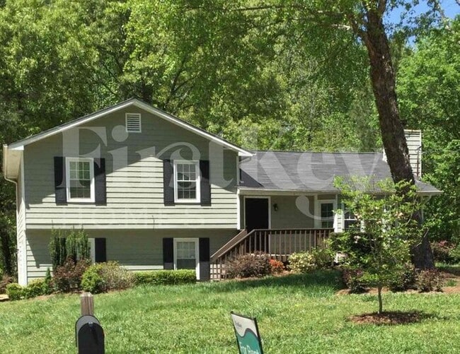 property at 420 Freestone Dr