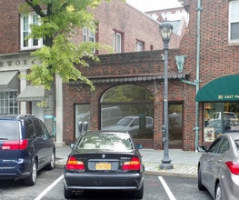 26 E Parkway in Scarsdale, NY - Building Photo - Building Photo