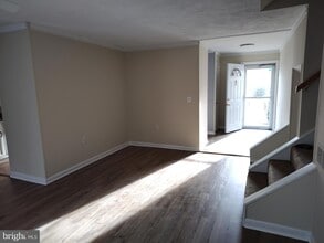 29496 Corbin Pkwy in Easton, MD - Foto de edificio - Building Photo