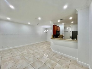 391 S W 122nd Terrace in Pembroke Pines, FL - Building Photo - Building Photo