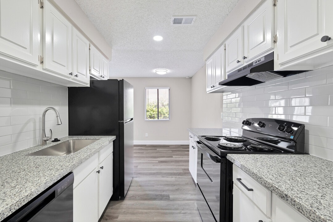 Haven at Briargrove in Houston, TX - Building Photo