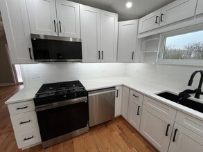 6427 Elm St in Morton Grove, IL - Building Photo - Building Photo