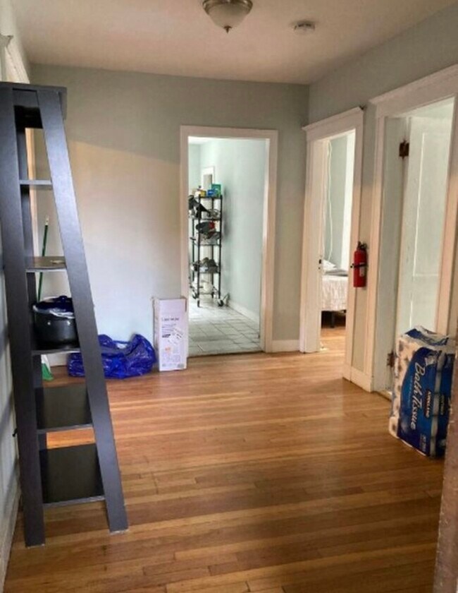 15 Radnor Rd, Unit 1 in Boston, MA - Building Photo - Building Photo