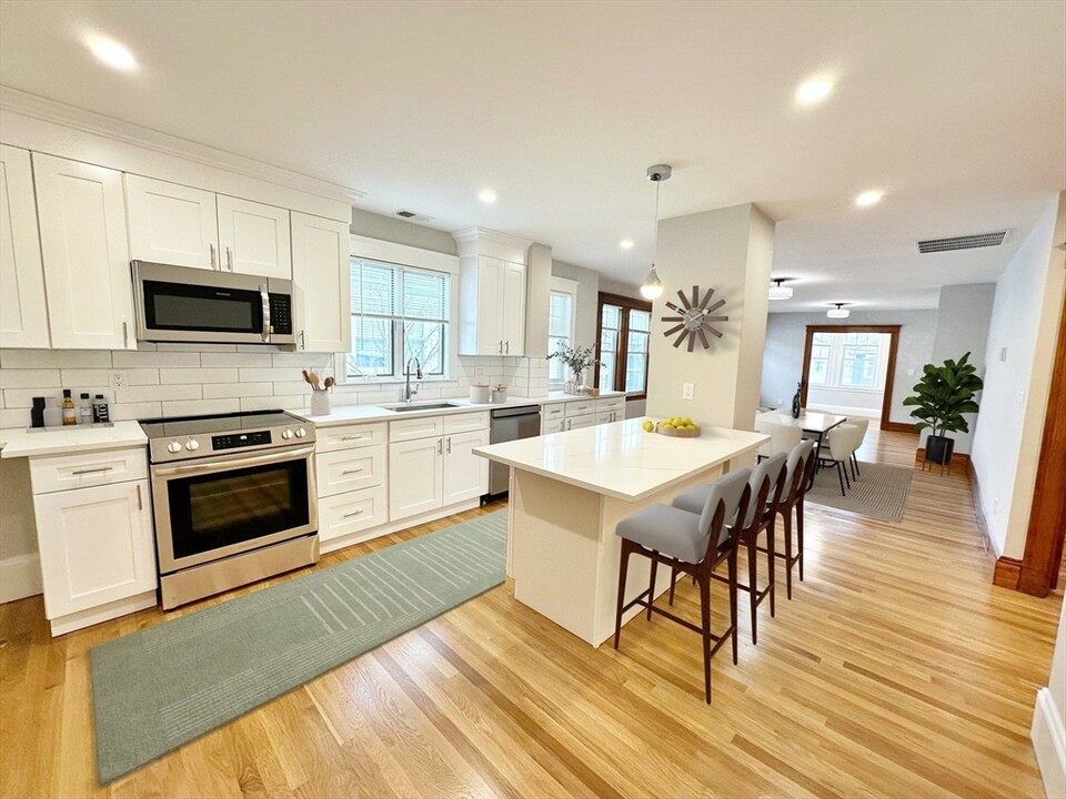 75 Governor Winthrop Rd in Somerville, MA - Foto de edificio