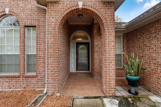 8614 Majesticbrook Dr in Houston, TX - Building Photo - Building Photo