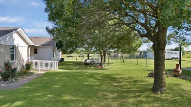 14301 County Rd 511 in Venus, TX - Building Photo - Building Photo