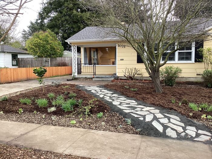 1076 Vallejo St in Santa Rosa, CA - Building Photo