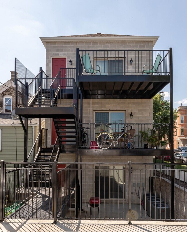 2258 W Cullerton St in Chicago, IL - Building Photo - Building Photo