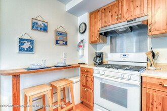 69 Franklin Ave in Ocean Grove, NJ - Building Photo - Building Photo