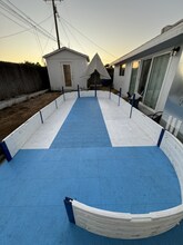 218 W Gragmont St in Covina, CA - Foto de edificio - Building Photo