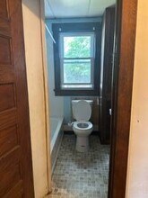 220 Commonwealth Ave NE in Massillon, OH - Building Photo - Building Photo
