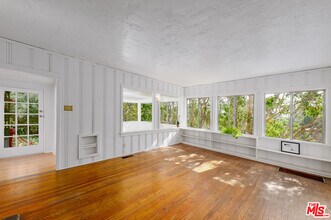 2004 Pinehurst Rd in Los Angeles, CA - Building Photo - Building Photo