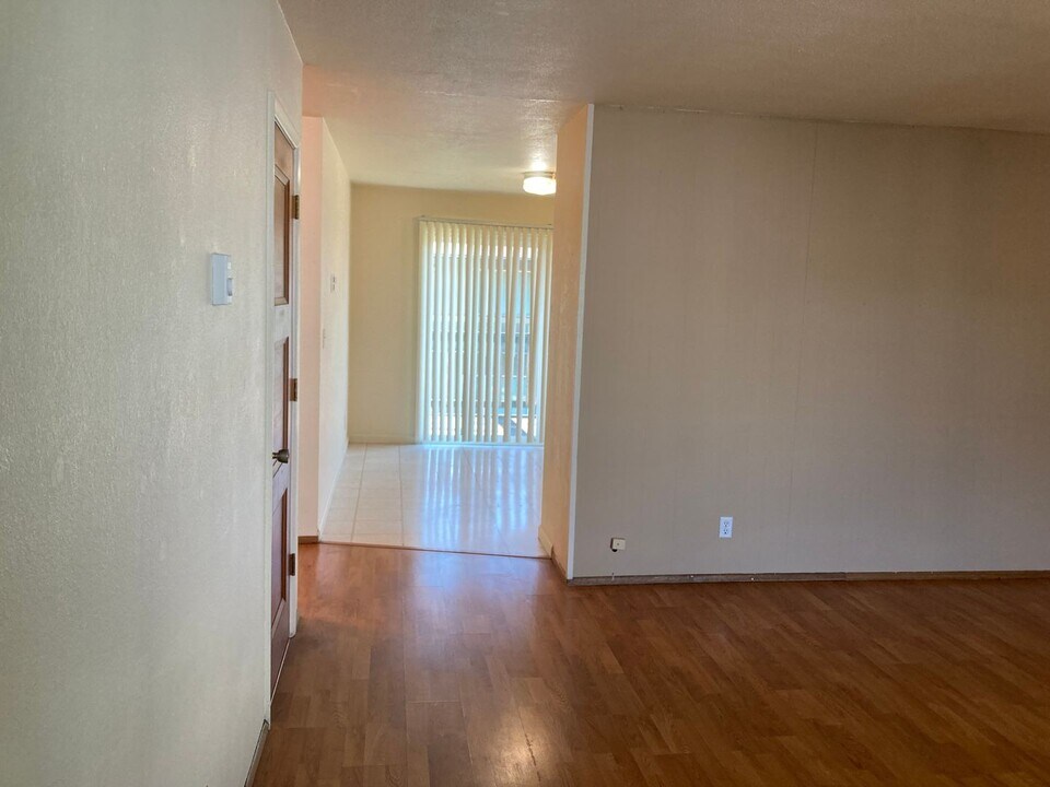 1671 Ferry St in Eugene, OR - Building Photo