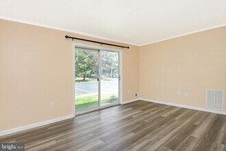 11 Coral Tree Ct in Trenton, NJ - Building Photo - Building Photo