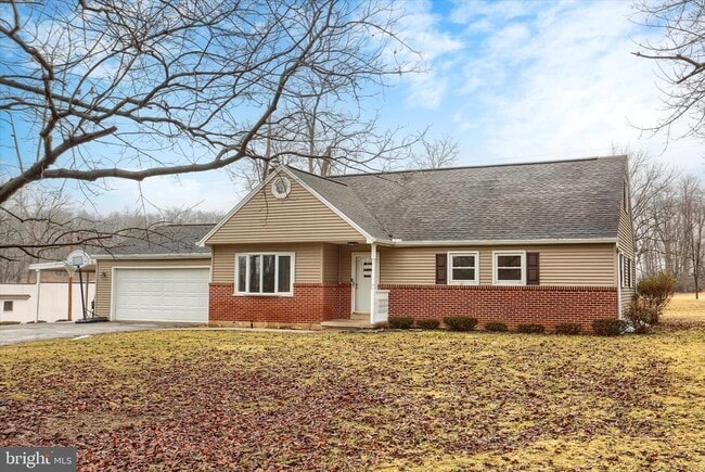 property at 685 Knight Rd