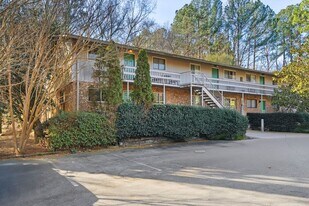 C6 Shepherd Ln in Chapel Hill, NC - Building Photo