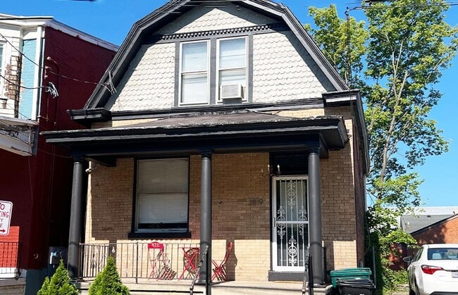 property at 2819 Glendora Ave