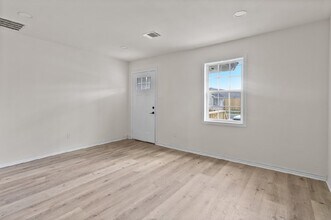 5031 Mallow St in Houston, TX - Building Photo - Building Photo