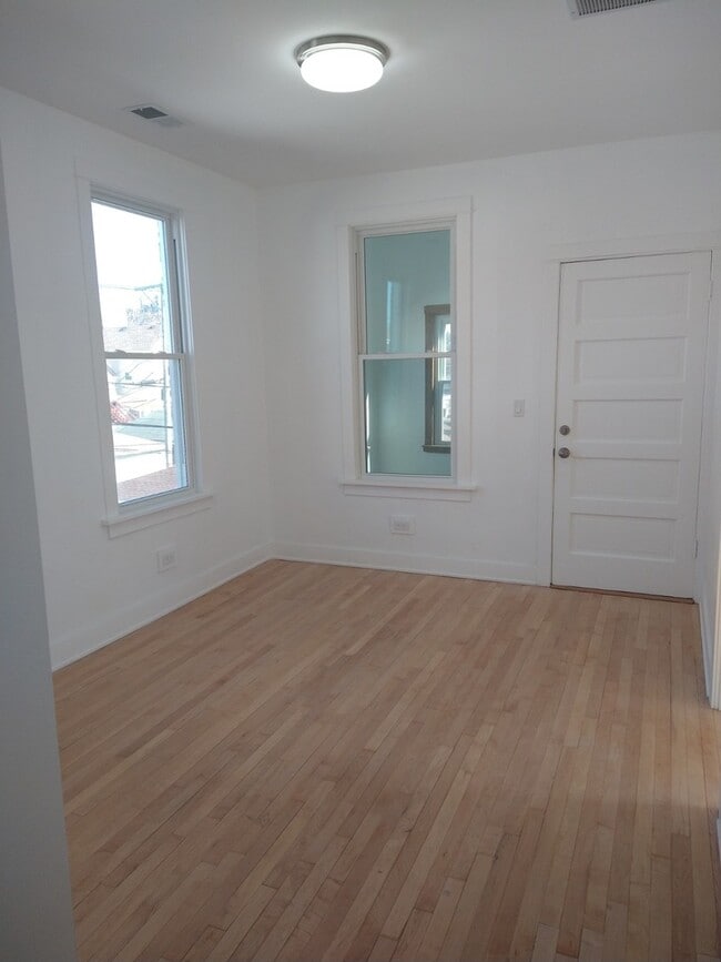 2021 W 47th St in Chicago, IL - Building Photo - Building Photo