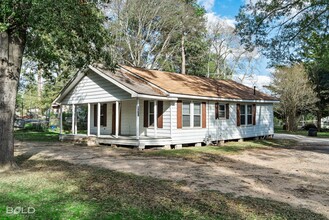 310 Randolph St in Waskom, TX - Building Photo - Building Photo