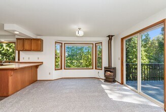 2414 Newberg Rd in Snohomish, WA - Building Photo - Building Photo