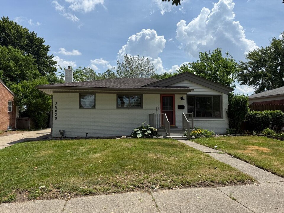 28820 Park Ct in Madison Heights, MI - Building Photo