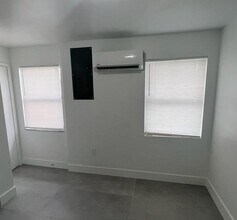 4791 Elmhurst Rd in West Palm Beach, FL - Building Photo - Building Photo