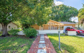 82 Haven Dr in Melbourne, FL - Building Photo - Building Photo