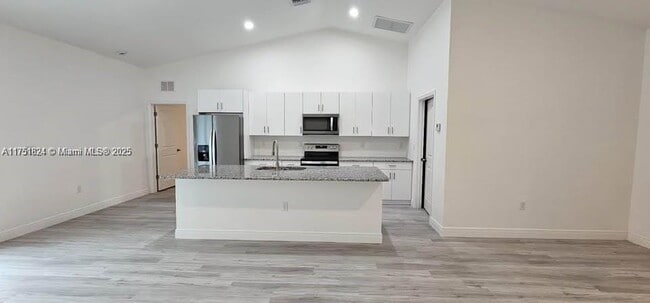 611 Greenbriar Blvd in Lehigh Acres, FL - Building Photo - Building Photo