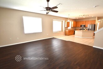 15454 Martinmeadow Dr in Lithia, FL - Foto de edificio - Building Photo