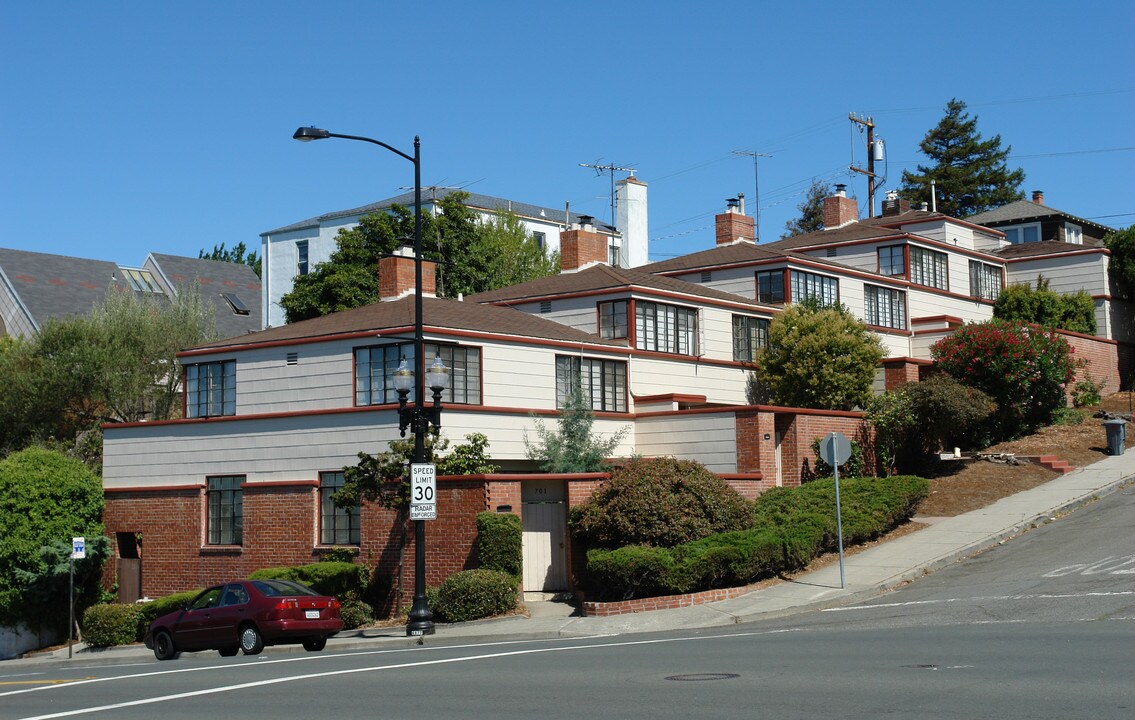 701 Georgia St in Vallejo, CA - Building Photo